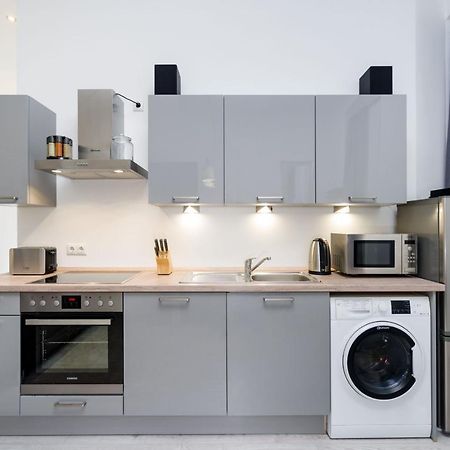 The Lohmeyerstr Hh, 2 Bed Rooms Up To 5 People เบอร์ลิน ภายนอก รูปภาพ