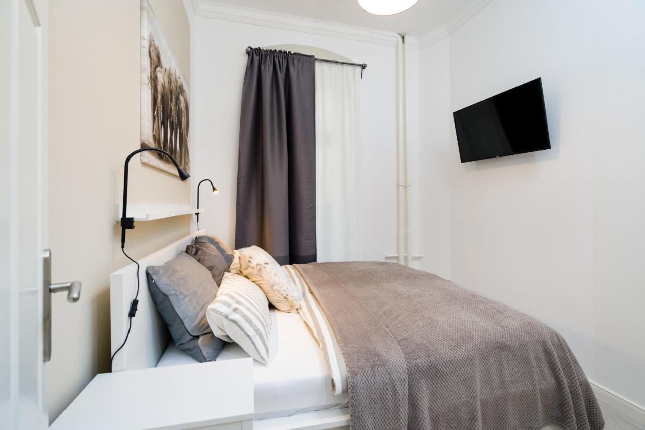The Lohmeyerstr Hh, 2 Bed Rooms Up To 5 People เบอร์ลิน ภายนอก รูปภาพ