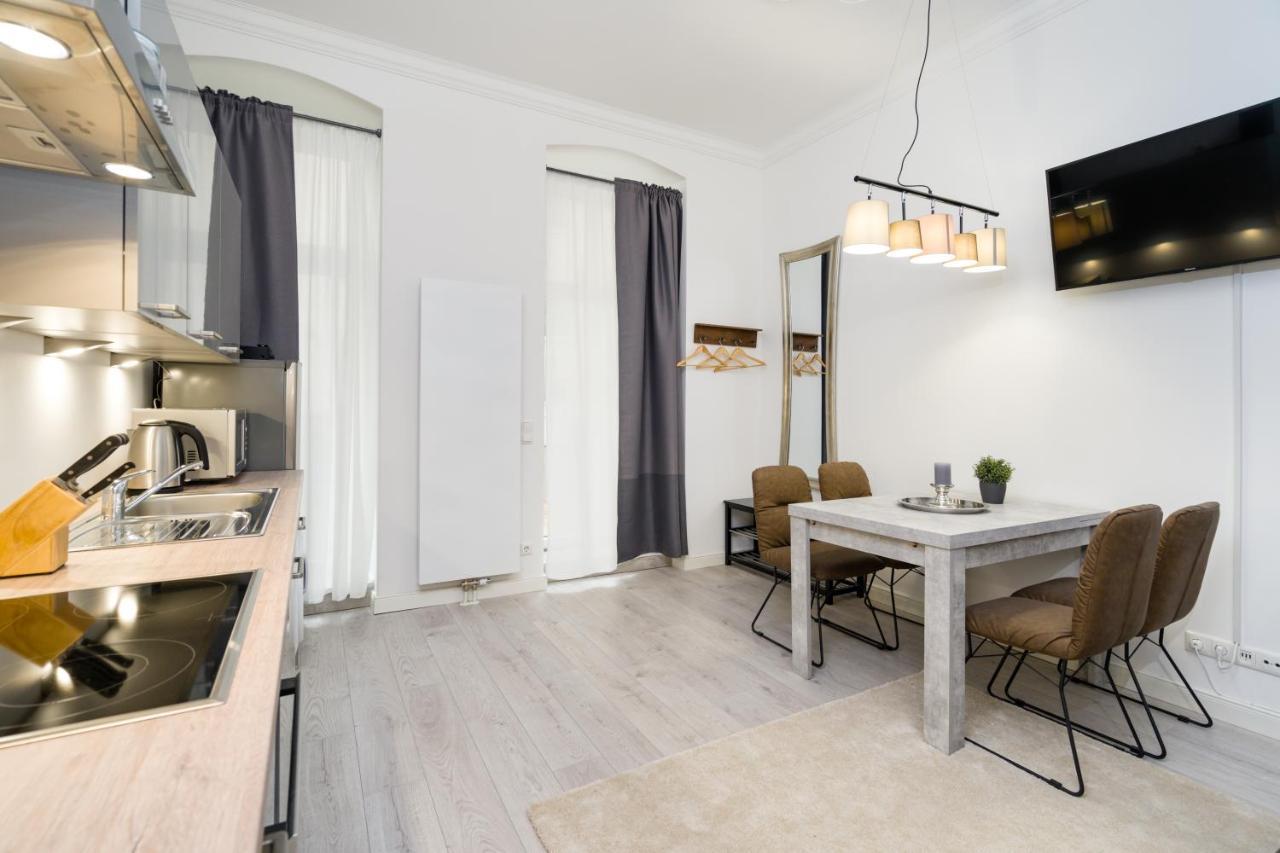 The Lohmeyerstr Hh, 2 Bed Rooms Up To 5 People เบอร์ลิน ภายนอก รูปภาพ